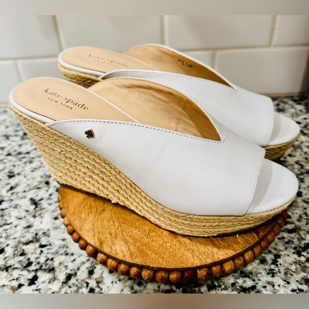 NWOB Kate‎ Spade Thea White and Tan Wedge Sandals - Picture 1 of 7